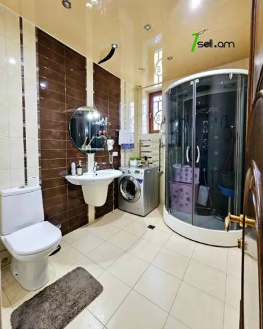 Երկու հարկանի քարե տուն Էրեբունիում, 1500 ք.մ., 3+ սանհանգույց, կապիտալ վերանորոգված