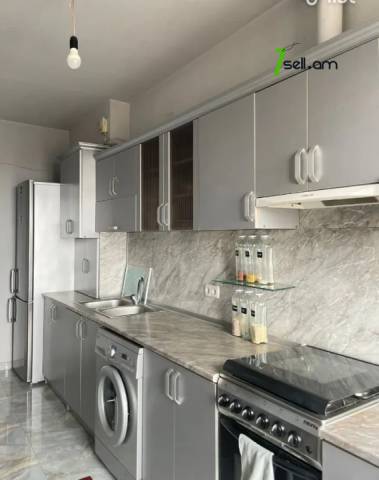 3 սենյականոց բնակարան Պարույր Սևակի փողոցում, 78 քմ, եվրովերանորոգված