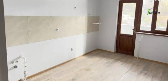 3 սենյականոց բնակարան նորակառույց շենքում Մոնթե Մելքոնյան փողոցում, 102 ք.մ., 4/16 հարկ