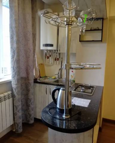 2 սենյականոց բնակարան Ամիրյան փողոցում, 42 ք.մ., 2 սանհանգույց, 4/9 հարկ, եվրովերանորոգված