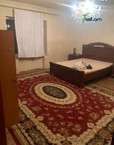 4 սենյականոց բնակարան Մանանդյան փողոցում, 134 ք.մ., մասնակի վերանորոգում, քարե շենք