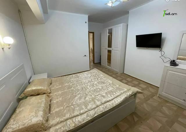 2 սենյականոց բնակարան Ամիրյան փողոցում, 82 ք.մ., բարձր առաստաղներ, 3/5 հարկ, եվրովերանորոգված