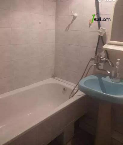 3 սենյականոց բնակարան Արաբկիրում, 77 ք.մ., կոսմետիկ վերանորոգում