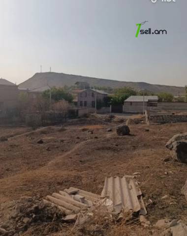 Հողատարածք բնակելի շինությունների համար Պտղնիում, 525 ք.մ.