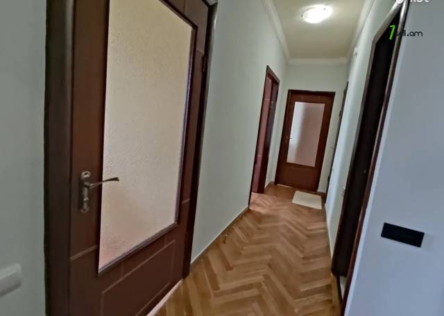 3 սենյականոց բնակարան, Zaqyan Street, 90 ք.մ., 2 սանհանգույց, կապիտալ վերանորոգված
