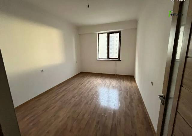 3 սենյականոց բնակարան նորակառույց շենքում Մոնթե Մելքոնյան փողոցում, 100 ք.մ., 2 սանհանգույց