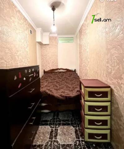 4 սենյականոց բնակարան, Դուրյան թաղամաս, 80 քմ, 1/9 հարկ, կապիտալ վերանորոգված