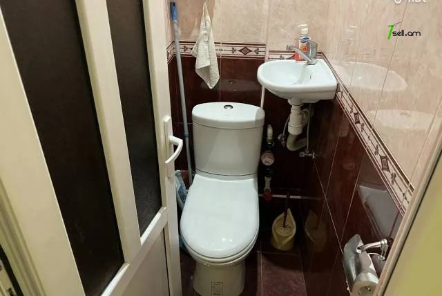 3 սենյականոց բնակարան Նելսոն Ստեփանյան փողոցում, 78 քմ, 5/9 հարկ, կապիտալ վերանորոգված