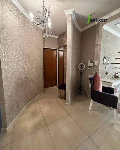 4 սենյականոց բնակարան Մեսրոպ Մաշտոցի պողոտայում, 135 ք.մ., 2 սանհանգույց, կապիտալ վերանորոգված