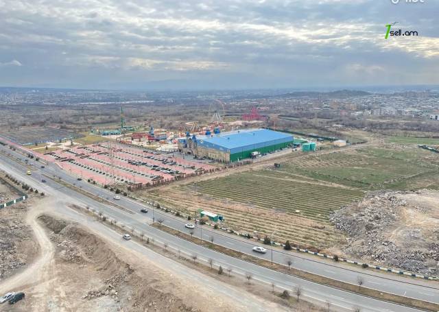 3 սենյականոց բնակարան նորակառույց շենքում Մոնթե Մելքոնյան փողոցում, 100 ք.մ., 2 սանհանգույց