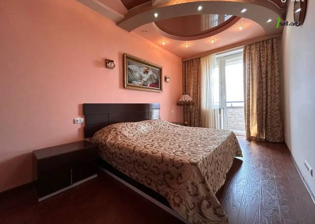 Ընդարձակ 3 սենյականոց բնակարան նորակառույց շենքում Նաիրի Զարյան փողոցում, 180 քմ, 12/16 հարկ