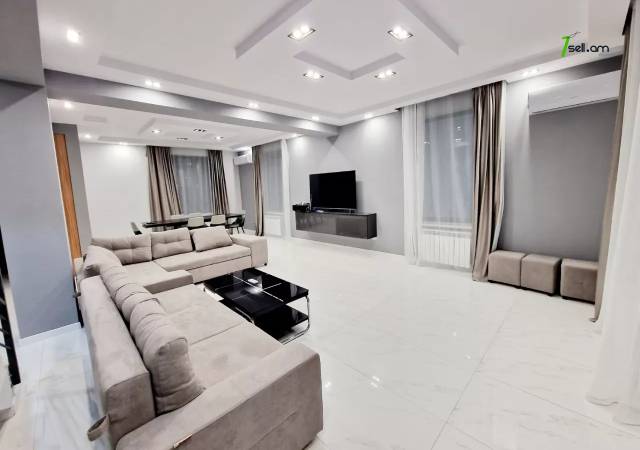 Երկու հարկանի քարե տուն Գոգոլի փողոցում Քանաքեռ Զեյթունում, 650 ք.մ., 3+ սանհանգույց