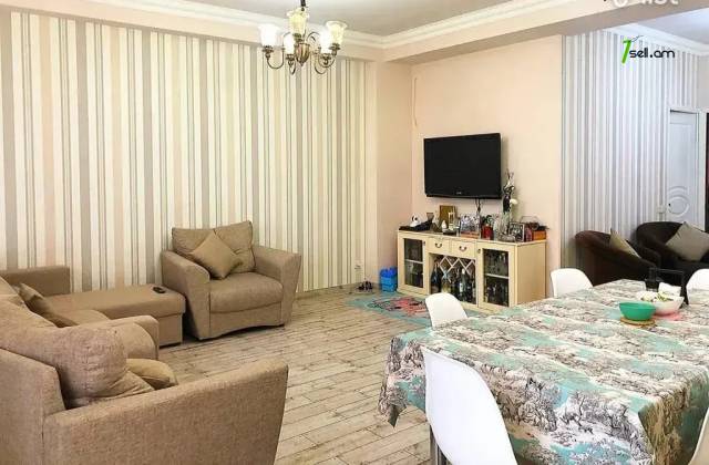 3 սենյականոց բնակարան նորակառույց շենքում Նիկողայոս Ադոնցի փողոցում, 84 ք.մ., բարձր առաստաղներ