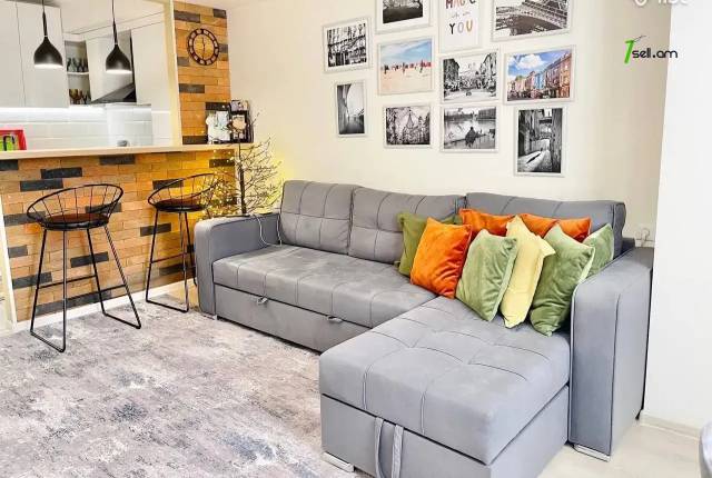 2 սենյականոց բնակարան Արամ Խաչատրյան փողոցում, 45 ք.մ., 1/9 հարկ, դիզայներական ոճով վերանորոգված