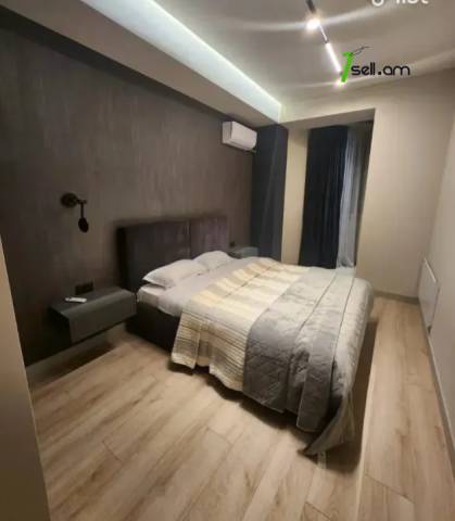 3 սենյականոց բնակարան նորակառույց շենքում Ալեք Մանուկյանի փողոցում, 73 ք.մ., նախավերջին հարկ