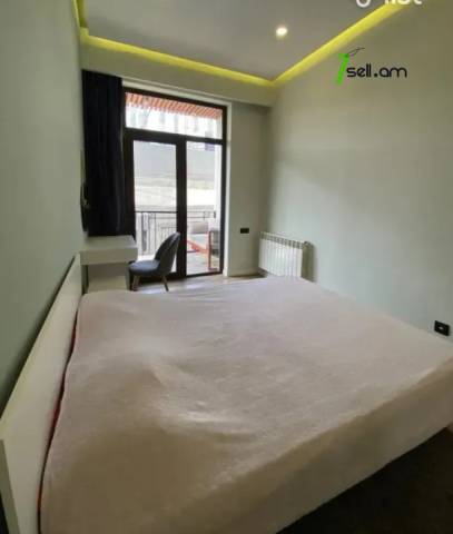 2 սենյականոց բնակարան նորակառույց շենքում Երզնկյան փողոցում, 61 ք.մ., 2/5 հարկ, բարձր առաստաղներ