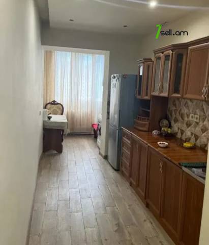 2 սենյականոց բնակարան Տիգրան Պետրոսյան փողոցում, 68 քմ, 3/9 հարկ, կապիտալ վերանորոգված