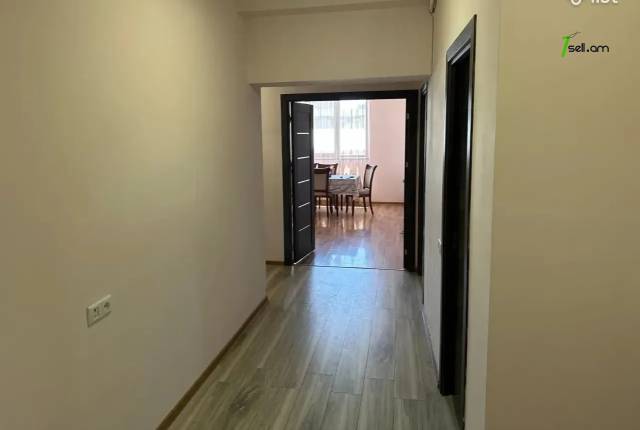 2 սենյականոց բնակարան նորակառույց շենքում Պարույր Սևակի փողոցում, 70 ք.մ., 4/14 հարկ