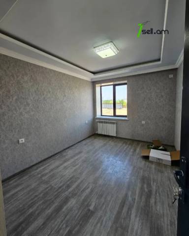 Բազմաֆունկցիոնալ գույք, Թբիլիսյան խճուղի Քանաքեռ Զեյթունում, 2500 քմ