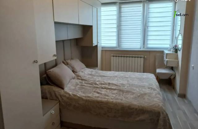 4 սենյականոց բնակարան Թամանյան փողոցում, 100 քմ, 2/5 հարկ, կապիտալ վերանորոգված, քարե շենք