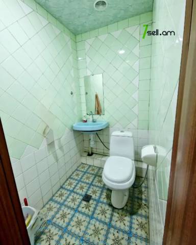 5 սենյականոց բնակարան Սայաթ-Նովայի պողոտայում, 125 քմ, նախավերջին հարկ, կոսմետիկ վերանորոգում