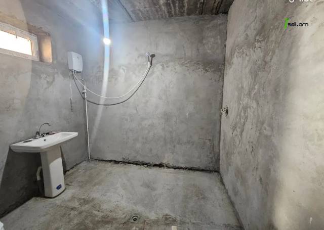 Մեկ հարկանի տուն Սիլիկյան 6-րդ փողոցում Աջափնյակում, 97 քմ
