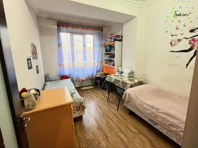 3 սենյականոց բնակարան նորակառույց շենքում Նիկողայոս Ադոնցի փողոցում, 82 քմ, 2/8 հարկ, 2 սանհանգույց