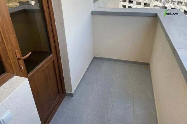 3 սենյականոց բնակարան նորակառույց շենքում Մոնթե Մելքոնյան փողոցում, 103 ք.մ., 2 սանհանգույց