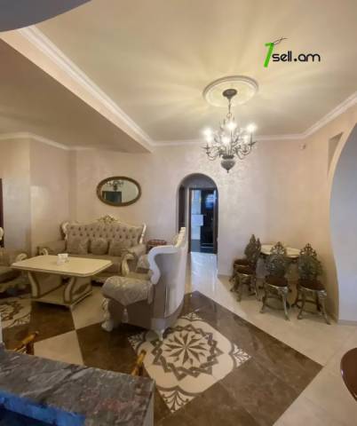 Երկու հարկանի քարե տուն Նոր Նորքում, 800 ք.մ., 3+ սանհանգույց, եվրովերանորոգված