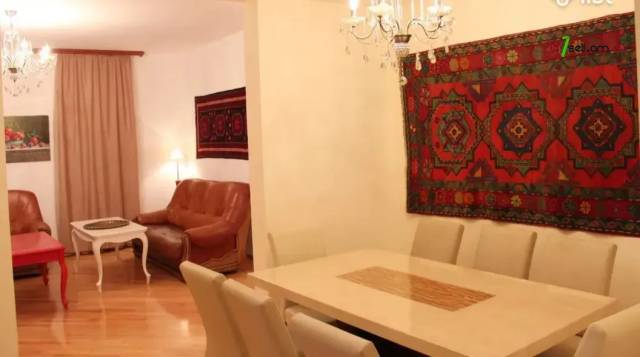 Երկու հարկանի քարե տուն, Վահագնի Թաղամաս Աջափնյակում, 144 ք.մ., 3+ սանհանգույց, եվրովերանորոգված