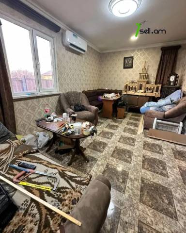 Մեկ հարկանի քարե տուն Խարբերդի 21-րդ փողոցում Նոր Խարբերդում, 150 ք.մ., կապիտալ վերանորոգված