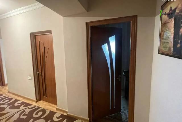 3 սենյականոց բնակարան Ռուբինյանց փողոցում, 68 ք.մ., 5/13 հարկ, կապիտալ վերանորոգված