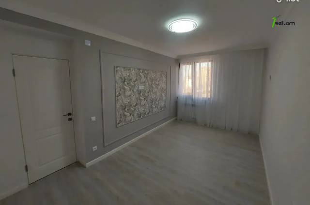 3 սենյականոց բնակարան Սլավիկ Չիլոյան փողոցում, 78 ք.մ., 3/9 հարկ, 2 սանհանգույց