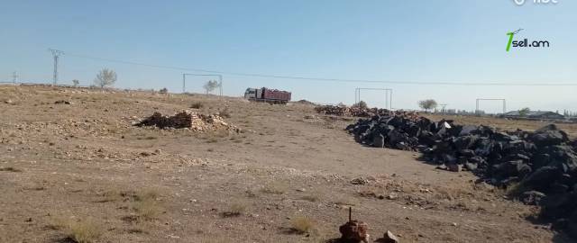 Հողատարածք արդյունաբերական օգտագործման Պռոշյանում, 2700 քմ