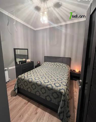 3 սենյականոց բնակարան նորակառույց շենքում Գրիբոյեդով փողոցում, 74 ք.մ., բարձր առաստաղներ, 7/14 հարկ