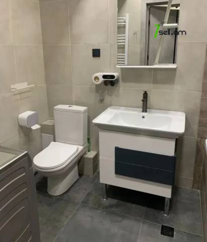2 սենյականոց բնակարան Կոմիտասի պողոտայում, 65 ք.մ., 3/10 հարկ, 2 սանհանգույց, կոսմետիկ վերանորոգում