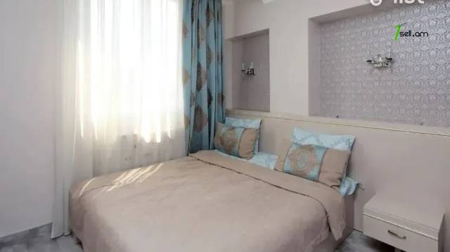 2 սենյականոց բնակարան Եզնիկ Կողբացու փողոցում, 40 ք.մ., դիզայներական ոճով վերանորոգված