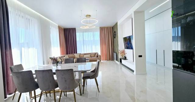 Երկու հարկանի տուն Գրիգոր Աղաբաբյան փողոցում Դավթաշենում, 800 քմ, 3+ սանհանգույց