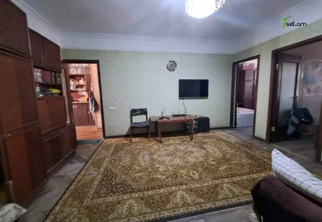 2 սենյականոց բնակարան Վարդանանց փողոցում, 70 ք.մ., 2 սանհանգույց, 3/9 հարկ, մասնակի վերանորոգում