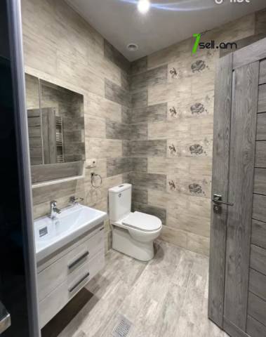 2 սենյականոց բնակարան նորակառույց շենքում Արամ Խաչատրյան փողոցում, 60 քմ, 8/15 հարկ