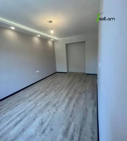 3 սենյականոց բնակարան Կոմիտասի պողոտայում, 90 ք.մ., բարձր առաստաղներ, 3/5 հարկ, կապիտալ վերանորոգված