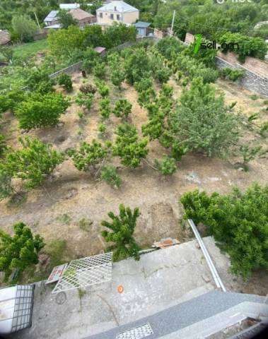 Երկու հարկանի քարե տուն 5-րդ փողոցում Ղազարավանում, 131 քմ, 2 սանհանգույց, մեծ հողամաս