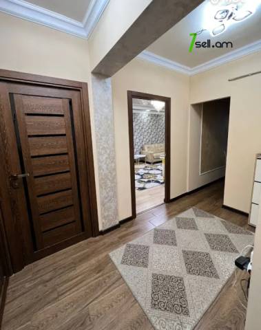 2 սենյականոց բնակարան Դավիթ Բեկի փողոցում, 68 ք.մ., 3/9 հարկ, դիզայներական ոճով վերանորոգված