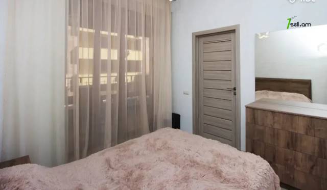 3 սենյականոց բնակարան նորակառույց շենքում Եկմալյան փողոցում, 80 ք.մ., 5/18 հարկ, բարձր առաստաղներ