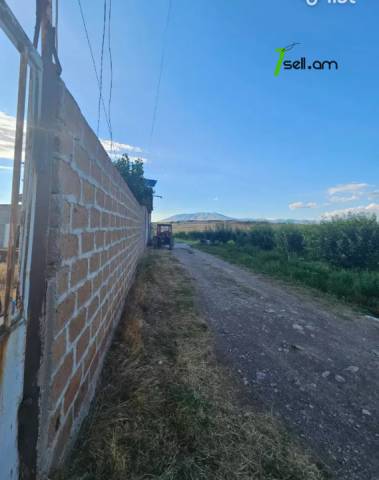 Գյուղատնտեսական հողատարածք Զովունիում, 12,000 ք.մ.