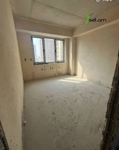 4 սենյականոց բնակարան նորակառույց շենքում Պարույր Սևակի փողոցում, 89 ք.մ., 5/15 հարկ