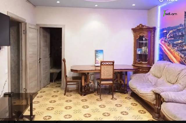 Երկու հարկանի քարե տուն, Khorenatsi St կենտրոնում, 150 քմ, 2 սանհանգույց, կապիտալ վերանորոգված