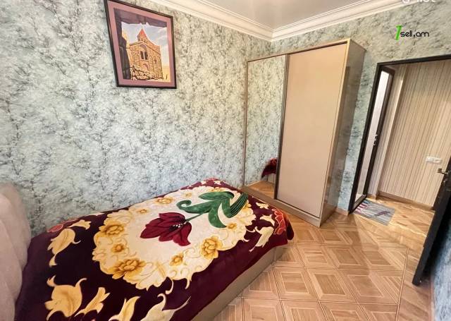 4 սենյականոց բնակարան Դավիթ Մալյան փողոցում, 103 ք.մ., 1/5 հարկ, 2 սանհանգույց, եվրովերանորոգված