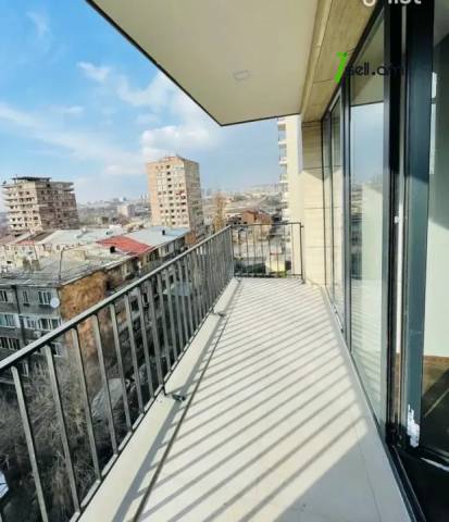 2 սենյականոց բնակարան նորակառույց շենքում Արամ Խաչատրյանի փողոցում, 61 քմ, 5/11 հարկ