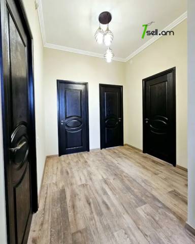 Երկու հարկանի քարե տուն Ջրվեժում, 1400 ք.մ., 3+ սանհանգույց, կապիտալ վերանորոգված